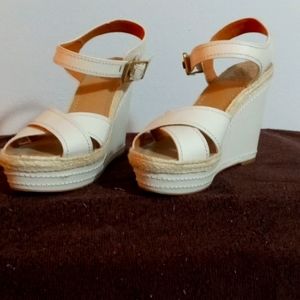 Vince Camuto Platform Cream Leather Wrapped Wedge, size 10, ivory, off white